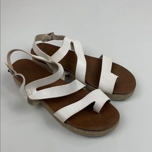 Patrizia By Spring Step White leather Strappy espadrille Sandals Adjustable